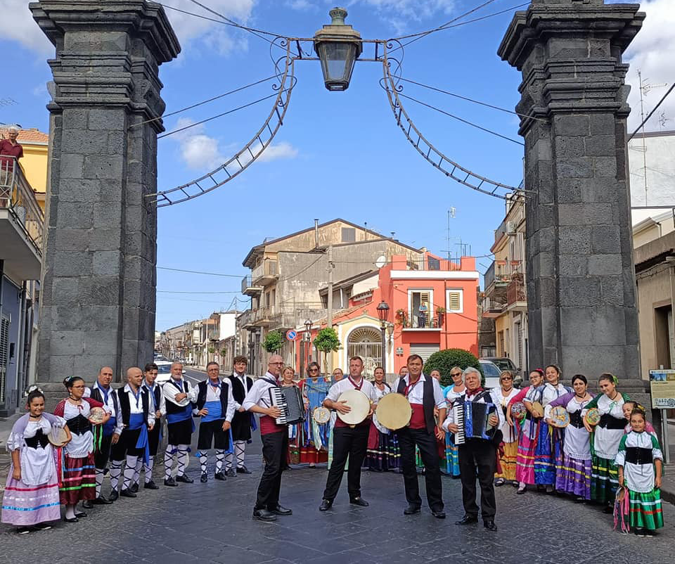 Associazione Insieme Siciliano di Arte, Musica e Canto Popolare